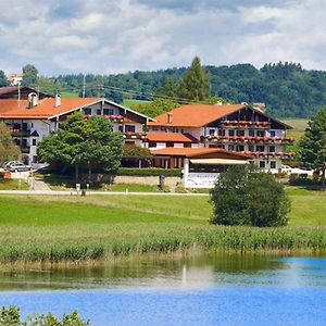 Hotel Seeblick & Ferienwohnung